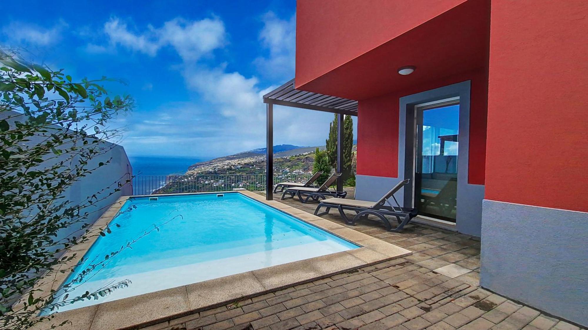 Villa Blue Marlin By Lovelystay Calheta  Bagian luar foto