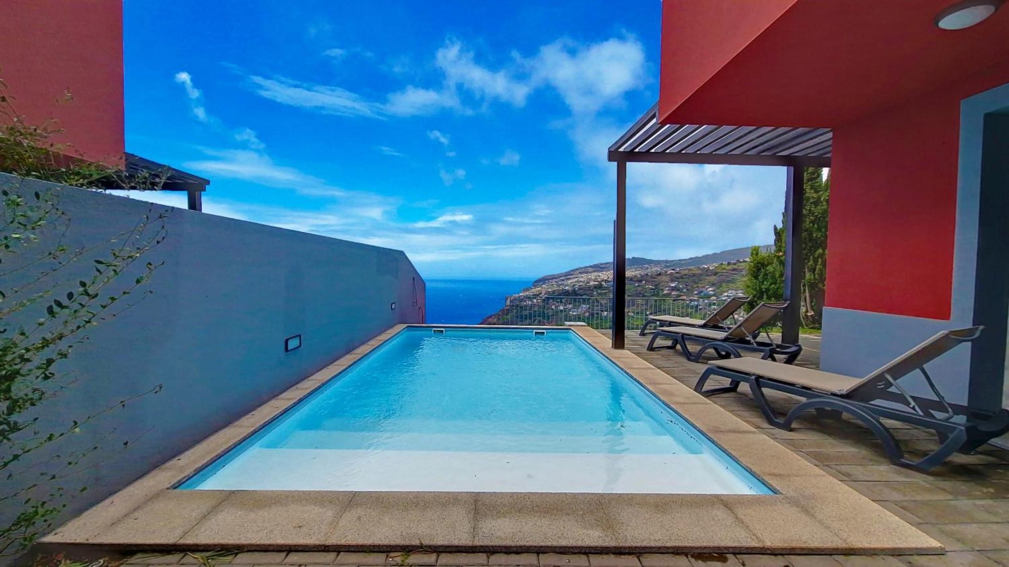 Villa Blue Marlin By Lovelystay Calheta  Bagian luar foto